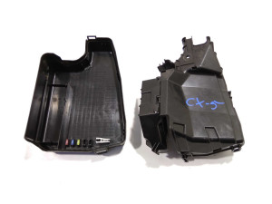 KD456676YB (MAZDA) Корпус блока предохранителей моторного отсекаMazda CX-5 12-17