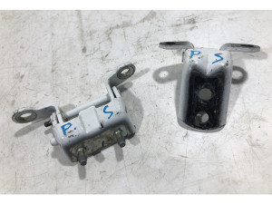 824010973R (RENAULT) Петля двери задней левой комплектRenault Kadjar 15-22