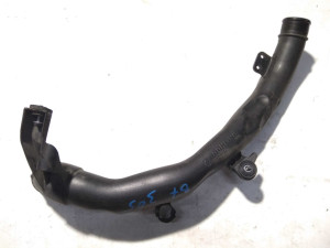5N0145840G (VW) Патрубок интеркулера от турбины к радиатору средний 2.0TDI 16V