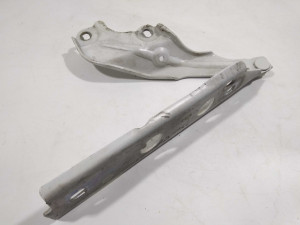 4G8823301E (AUDI) Петля капота леваяAudi A7 10-18 Audi A6 11-18