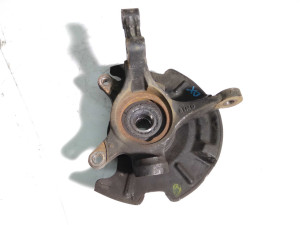 4511161M00 (SUZUKI) Поворотный кулак правый со ступицей в сбореSuzuki Vitara 15- Suzuki SX-4 S-Cross 14-21