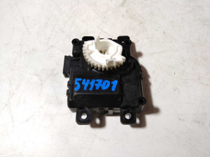 9565261M00 (SUZUKI) Шаговый двигатель печки левый