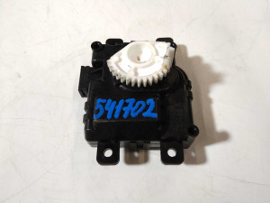 9565361M00 (SUZUKI) Шаговый двигатель печки правый