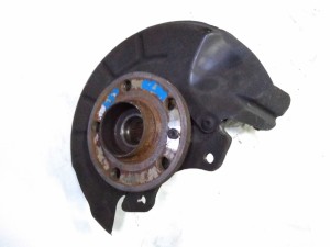 6Q0407256S (SKODA) Поворотный кулак правый с ABSSkoda Rapid 13-19 Skoda Fabia II 07-14 SEAT Ibiza 09-17