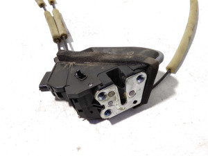 825004NP0A (NISSAN) Замок двери задней правой электрический 2 пинаNissan Leaf 18- Nissan Leaf 10-17