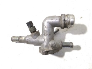 256002E500 (HYUNDAI) Фланец охлаждающей жидкостиHyundai Sonata YF 09-14