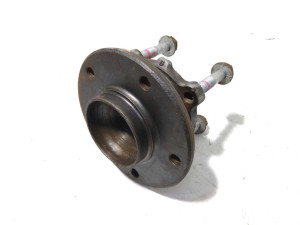 31216765157 (BMW) Ступица передняя с ABSBMW Z4 E89 09-17 BMW X1 E84 09-15 BMW 1 E81-88 04-11