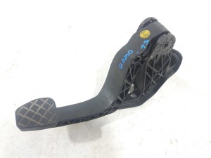 6R1721321F (SKODA) Педаль сцепления пластикSkoda Rapid 13-19