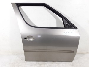 5J7831052 (SKODA) Дверь передняя правая