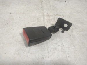 13283163 (OPEL) Ответная часть ремня безопасности заднегоOpel Astra J 10-15 Chevrolet Cruze 09-17