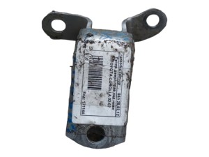 6877052030 (TOYOTA) Петля двері задньої правої нижняToyota Corolla 02-07