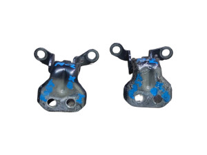 DD1072210C (MAZDA) Петля двери задней правой комплектMazda 2 03-07