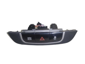 847402S100 (HYUNDAI) Блок кнопок в торпедо центральныйHyundai Tucson (IX35) 09-16