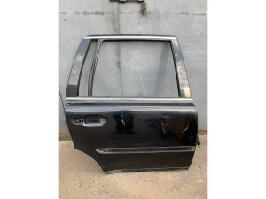 31385359 (VOLVO) Дверь задняя правая