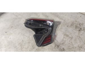 81580F4021 (TOYOTA) Фонарь внутренний правый Европа