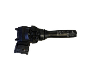 846520D030 (TOYOTA) Подрулевой переключатель правый -09Toyota Yaris 05-12