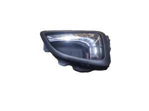 826102S010SAS (HYUNDAI) Ручка двери внутренняя левая хромированнаяHyundai Tucson (IX35) 09-16