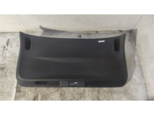909009758R (RENAULT) Карта крышки багажника
