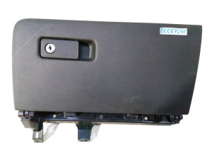 685005DC0A (INFINITI) Бардачок под AIRBAGInfiniti Q30 16-19