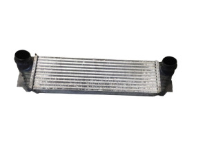17517805629 (BMW) Радиатор интеркулера 3.0TDI 24VBMW 7 F01-F04 08-15 BMW 5 Gran Turismo F07 09-17 BMW 5 F10-18 10-17