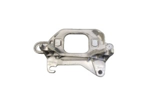 112221641R (RENAULT) Кронштейн подушки двигателя левойRenault Kadjar 15-22 Renault Espace 15- Nissan Qashqai 14-22