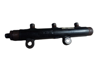 LR005551 (LAND ROVER) Топливная рейка металл правая 2.7TDI 24VRange Rover Sport 05-13 Land Rover Discovery III 04-09