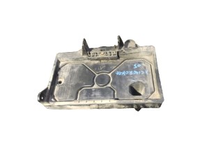 55396428AE (JEEP) Полка аккумуляторная пластикJeep Grand Cherokee 05-10
