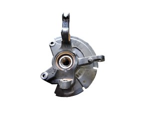 4001400Q2B (NISSAN) Поворотный кулак правый со ступицейNissan Juke 19-