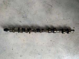 1305338060 (LEXUS) Розподільний вал правий впуск 4.6MPI 32V 1UR-FE