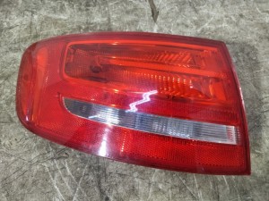 8K9945095 (AUDI) Фонарь наружный левый универсал -11