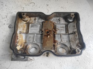 13278AA220 (SUBARU) Крышка клапанная алюминий левая 2.5MPI 16V, 1.5MPI 16V