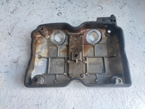 GE1381 (SUBARU) Крышка клапанная металл левая 2.5MPI 16V