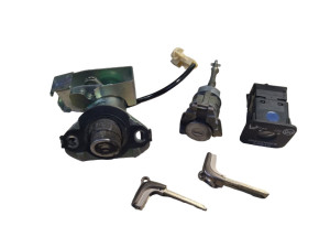 6900553310 (LEXUS) Цугалики комплектLexus IS 05-13