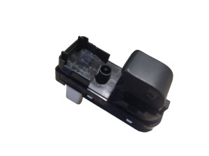 D09H66370 (MITSUBISHI) Кнопка стеклоподъемникаMazda CX-3 15- Mazda 2 14-