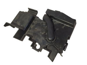7L0937555A (VW) Крышка корпуса блока предохранителейVW Touareg 02-10