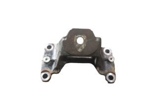 1231551030 (TOYOTA) Кронштейн подушки двигуна правоїToyota Land Cruiser 200 07-21