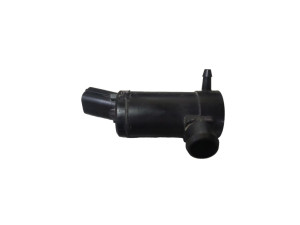 8260A008 (MITSUBISHI) Насос бачка омывателя 1 выходMitsubishi L200 19- Mitsubishi L200 15-19 Mitsubishi L200 06-15