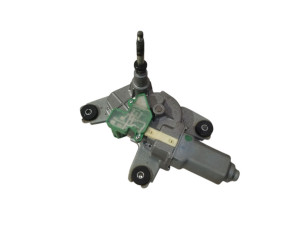 8253A056 (MITSUBISHI) Моторчик стеклоочистителя хэтчбек крышки багажникаMitsubishi Lancer X 07-