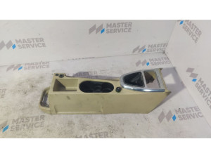 LR004020 (LAND ROVER) Консоль центральнаяLand Rover Freelander 06-14