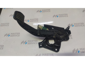 LR006275 (LAND ROVER) Педаль сцепления пластикLand Rover Freelander 06-14