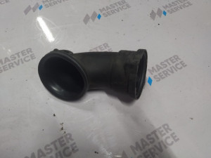 7L0129533 (VW) Патрубок воздуха от КВФ к расходом 2.5TDI 10VVW Touareg 02-10