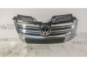 1K5853657 (VW) Решетка радиатора хромVW Jetta V 05-10