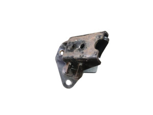 1091A079 (MITSUBISHI) Кронштейн подушки двигателя левыйMitsubishi Pajero Sport 16- Mitsubishi Pajero Sport 08-16 Mitsubishi L200 06-15