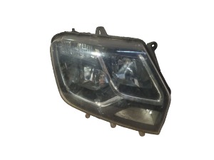 260105828R (RENAULT) Фара права ручне регулювання 15-Renault Duster 10-18 Dacia Duster 10-17