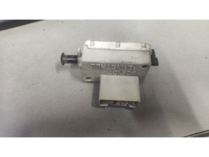 5083344AA (JEEP) Датчик положения педали тормозаJeep Compass 06-16 Dodge Nitro 07-12 Chrysler Neon 00-04