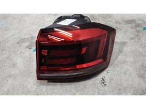 510945096T (VW) Фонарь наружный правый LED Европа