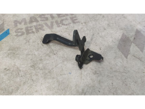 5355042020 (TOYOTA) Ответная часть замка капотаToyota RAV4 EV 10-14 Toyota RAV4 05-13