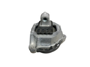 22118841311 (BMW) Опора двигателя левая 4.4T-GDI 32VBMW X7 G07 18- BMW X6 G06 18- BMW X5 G05 18-