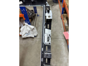 1002294-S0-H (TESLA) Накладка торпедо центральнаяTesla Model S 12-16