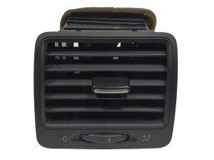 1K0819710 (VW) Дефлектор торпедо правыйVW Golf V 03-09